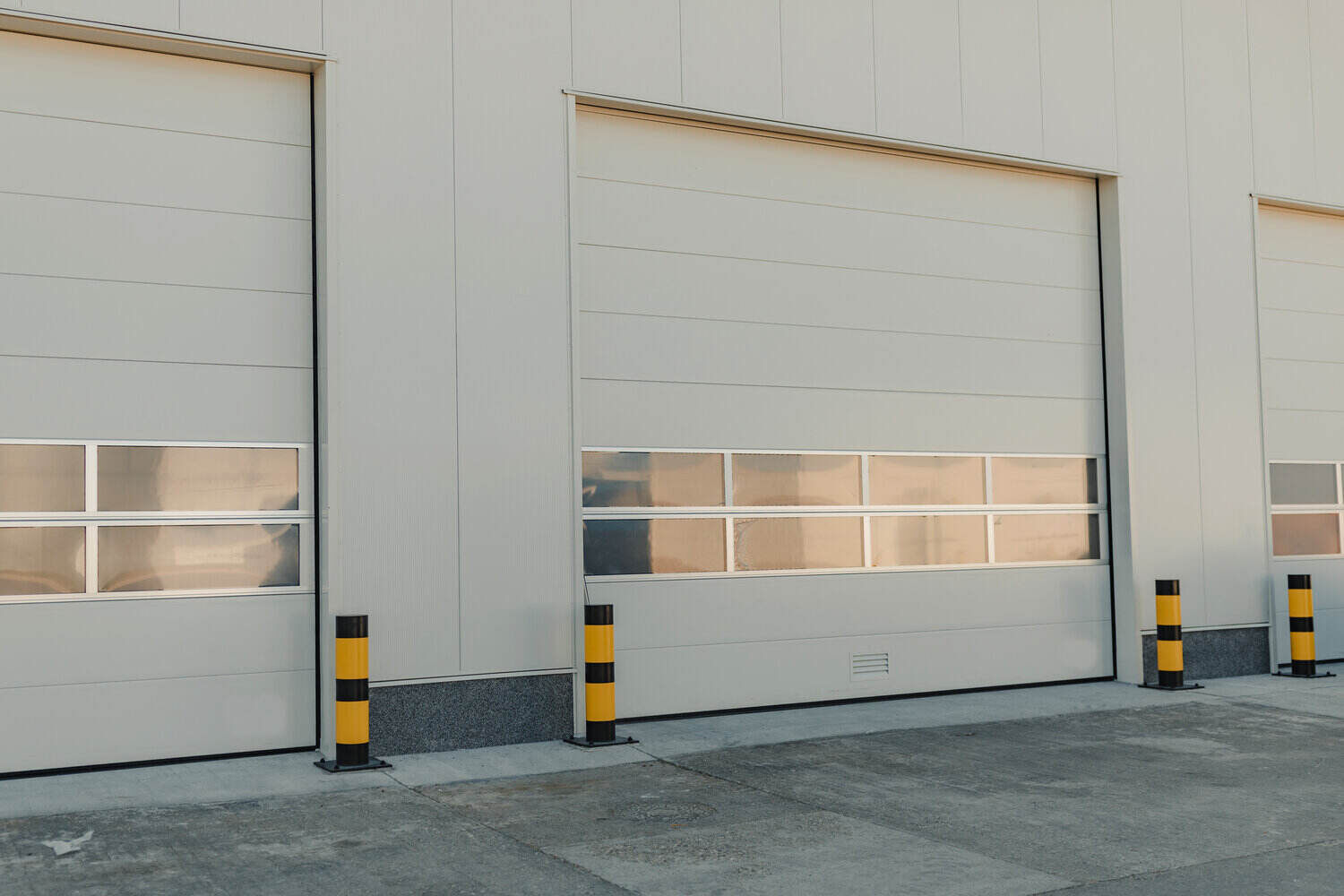 Fresh Look at Commercial Roller Doors Key Things You Need To Consider